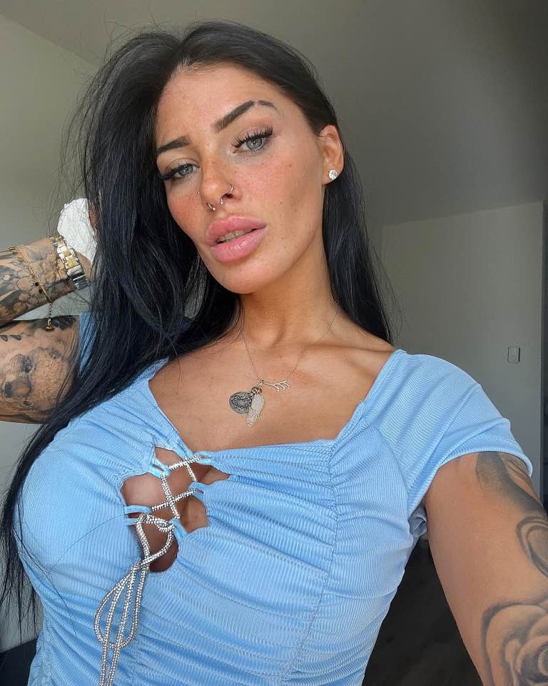 TikTok Slut Eleynarei from German Exposed #4n2ozyzK