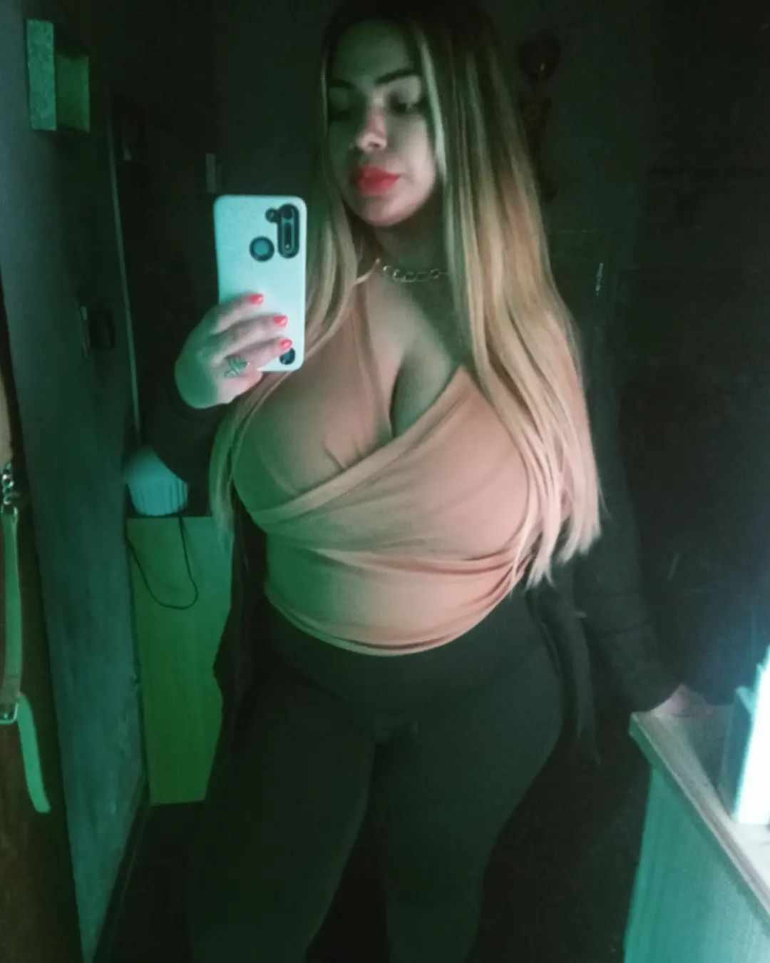 Pendeja tetona culona labios petera argentina gorda gordibuena morocha para acabar leche adentro gf #BUESPWSi