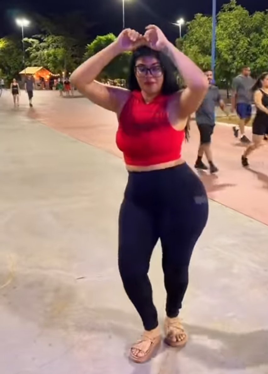 Alguém trás os conteúdos dela #FkNDks5f