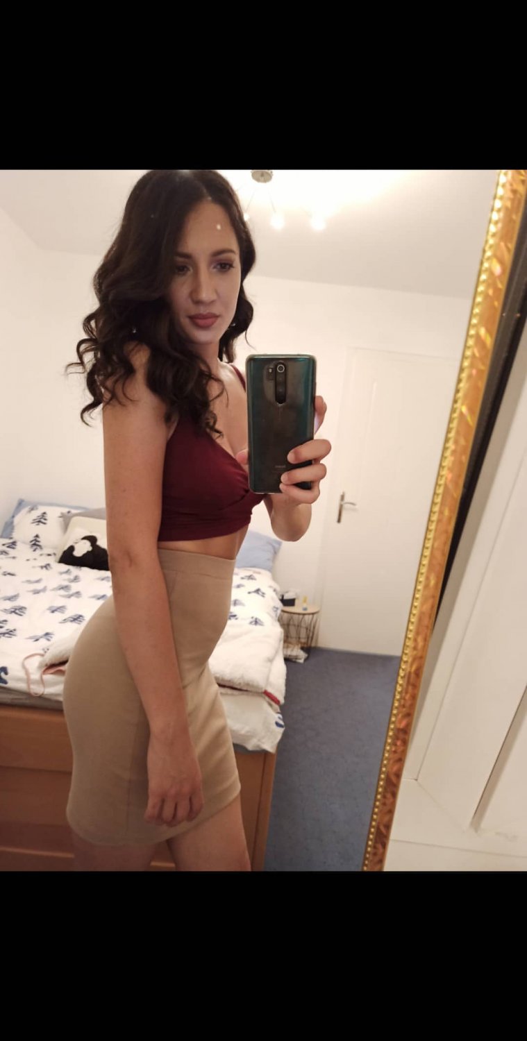 Jelena Zoric, 31yo, young Serbian milf hated by her husband #nHPCx9ui