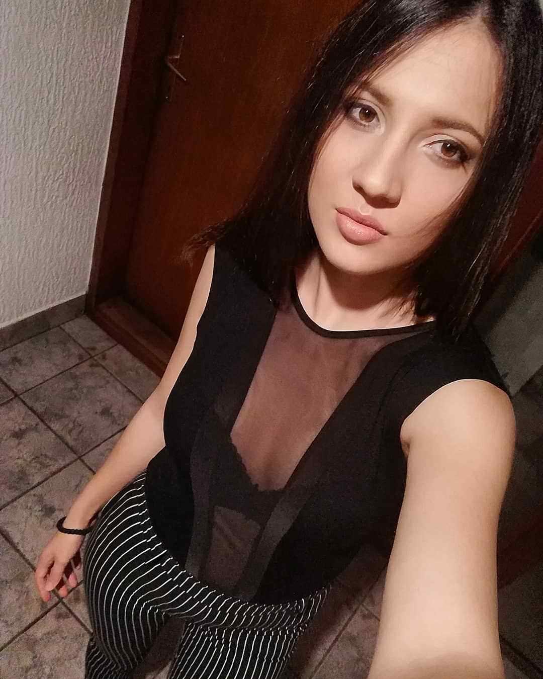 Jelena Zoric, 31yo, young Serbian milf hated by her husband #xoQAkadu