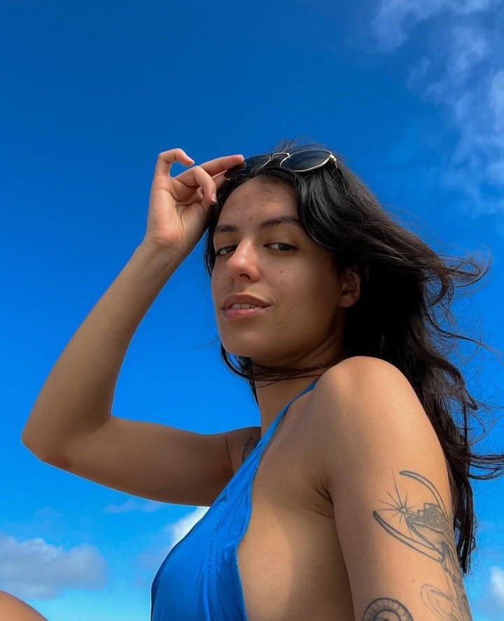 Morena gostosa dos react #sGc6LHbb