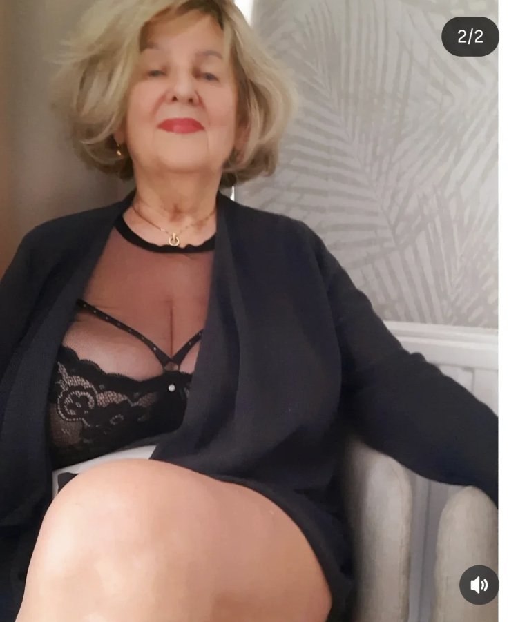 Irenn@ bigtits Gilf #vu2bkAR2